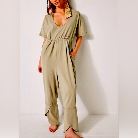 NWOT Free People Intimately Good Side Romper Lima Bean Green Size XS - Picture 4 of 15